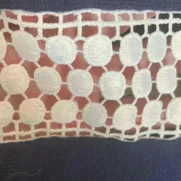 Motherhood maternity top with  lace cutouts - Picture 7 of 8